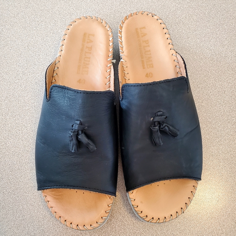 Women's La Plume Black Leather Slide Sandals. Worn once.